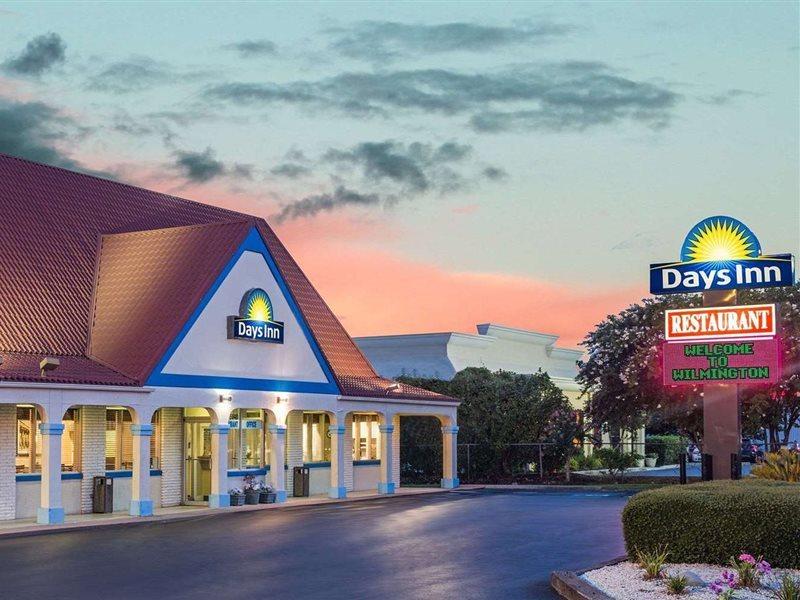 Days Inn By Wyndham Wilmington / University Exterior foto