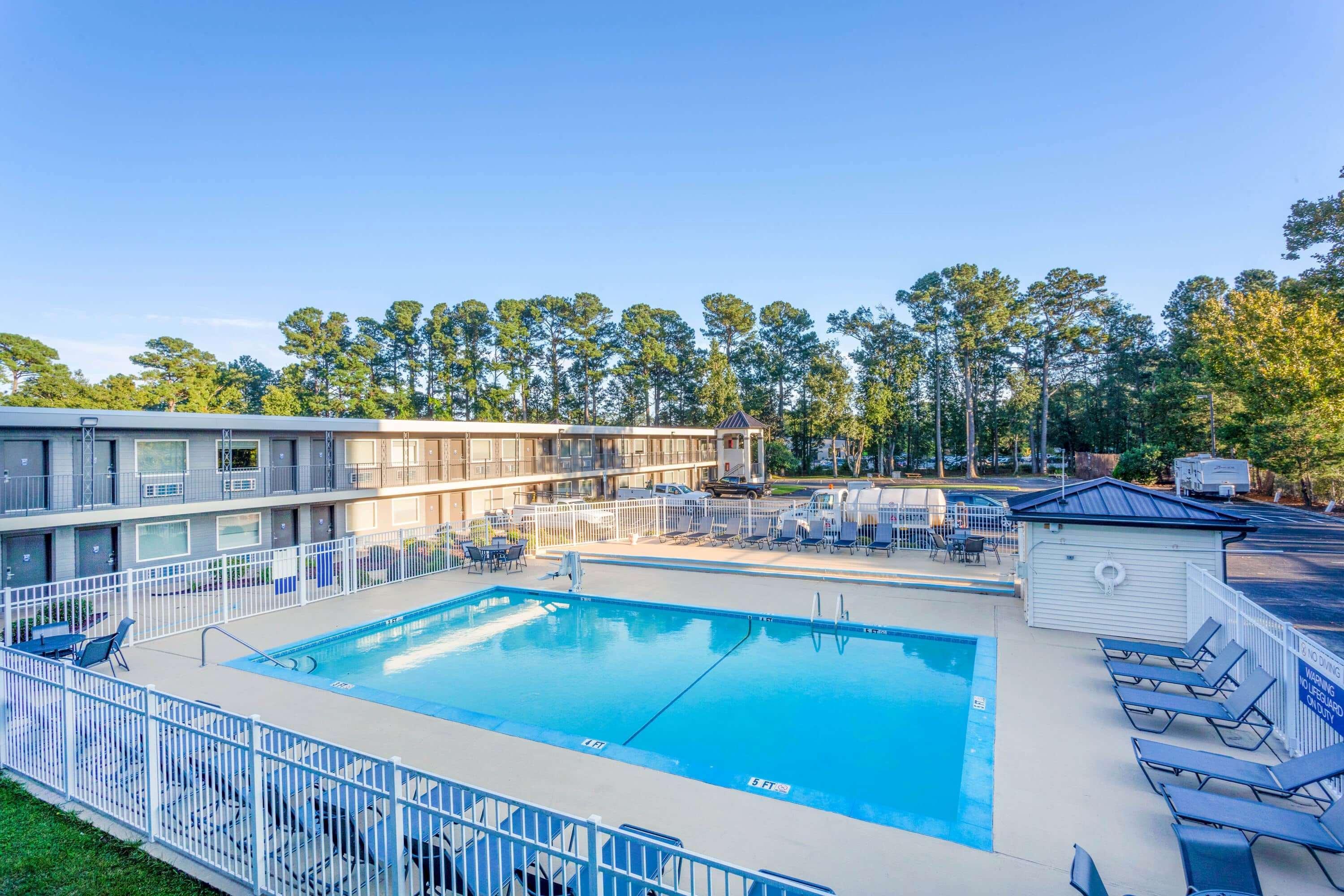 Days Inn By Wyndham Wilmington / University Exterior foto